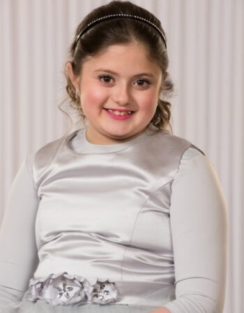 Simcha Waitering / Crystal Photography