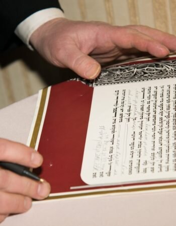 Simcha Waitering / Crystal Photography