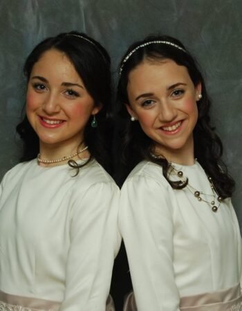 Simcha Waitering / Crystal Photography