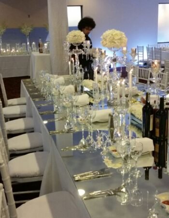 Le Tableau – Linen Rentals